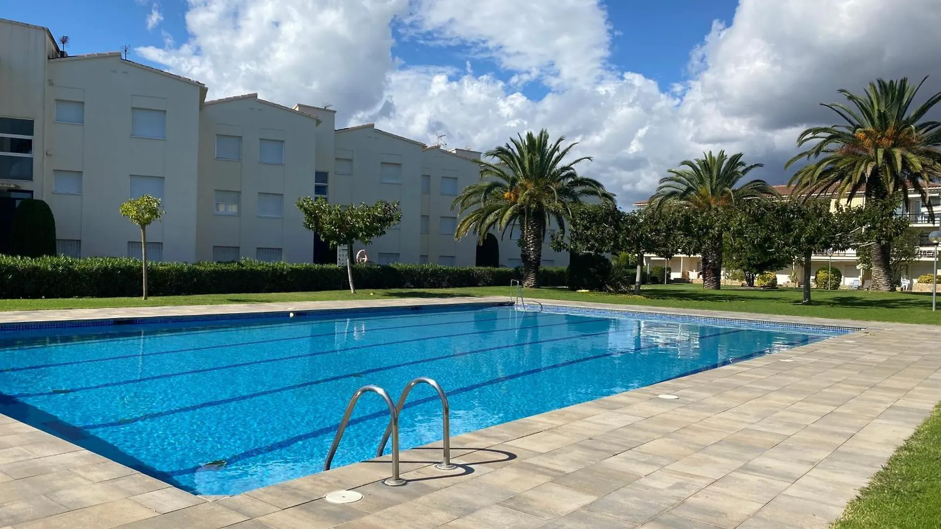 Apartament Amb Piscina I Aparcament - Baixos Amb Jardinet Calella De Palafrugell España