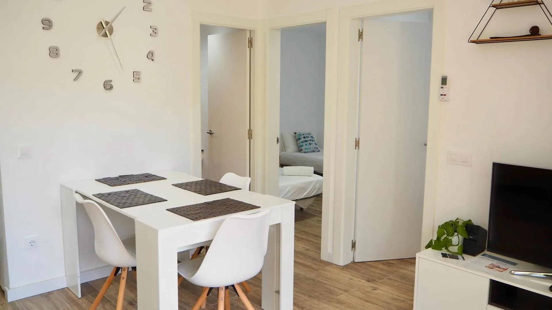Apartament Amb Piscina I Aparcament - Baixos Amb Jardinet Calella De Palafrugell 0*,  España