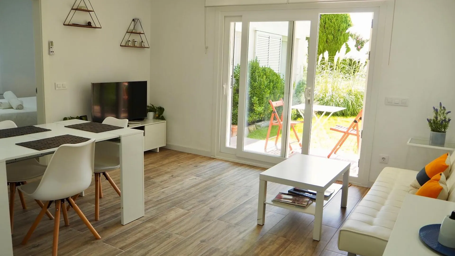 Apartament Amb Piscina I Aparcament - Baixos Amb Jardinet Calella De Palafrugell Apartamento