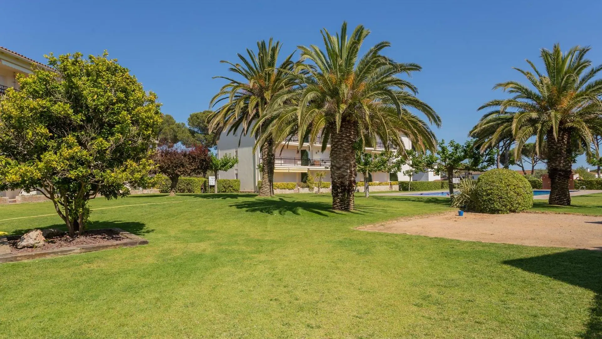 Apartament Amb Piscina I Aparcament - Baixos Amb Jardinet Calella De Palafrugell Apartamento